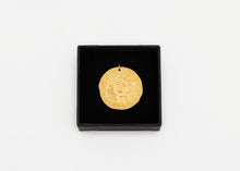 Load image into Gallery viewer, Claire Tabouret - Portraits with Curls Medallion