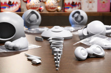 Load image into Gallery viewer, Takashi Murakami - DOB-kun (White) Paulownia Box Edition