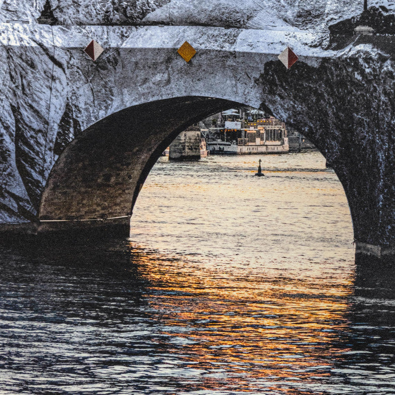 JR - La Caverne du Pont Neuf, Soleil Couchant, 21 mai 2026, 19h58, Paris, France, 2026