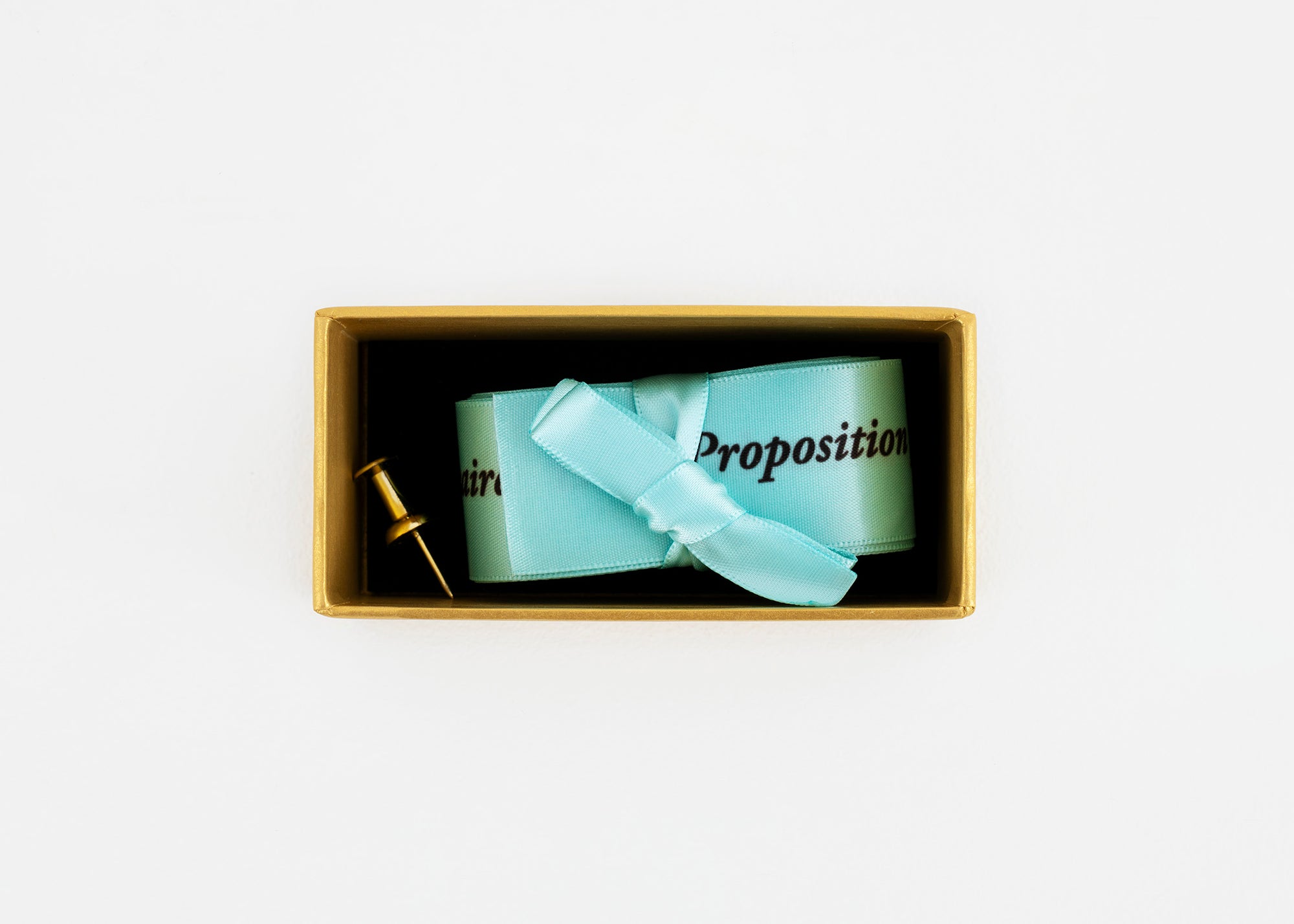 Sophie Calle - Proposition pour un rituel d'anniversaire, 2026 (Ocean Blue)