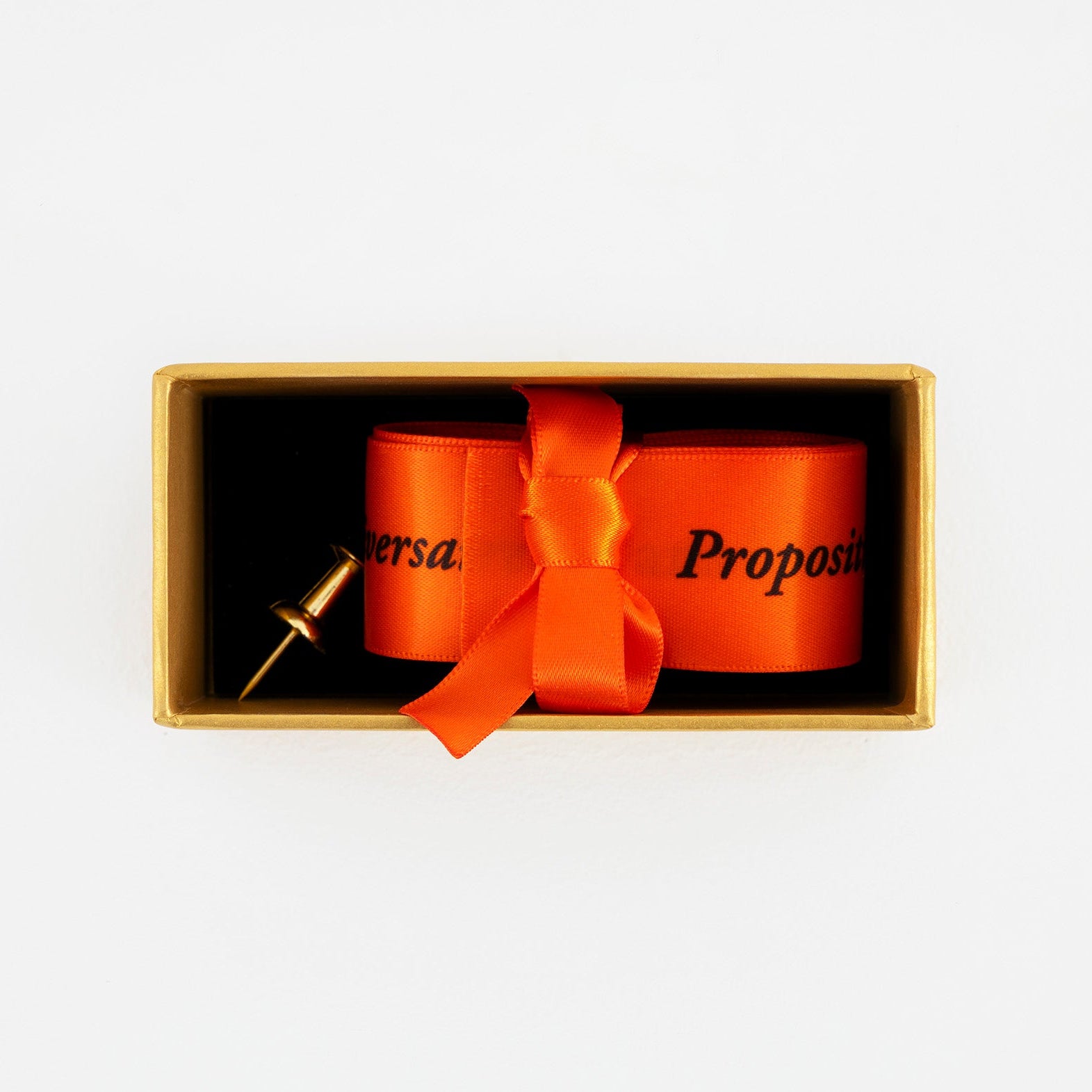 Sophie Calle - Proposition pour un rituel d'anniversaire, 2026 (Tango Orange)