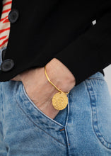 Load image into Gallery viewer, Claire Tabouret - Portraits with Curls Medallion
